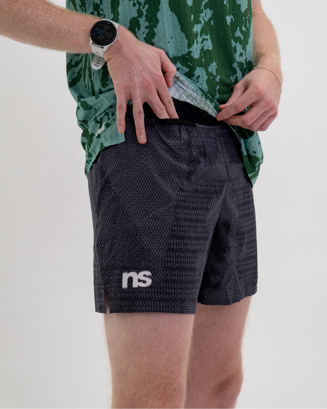 Graphite 5” Shorts